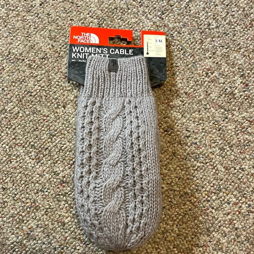 🆕 The North Face Women’s Cable Knit Mitt